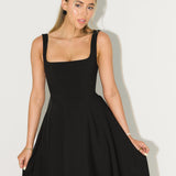 Kiara - Elegant Midi Dress