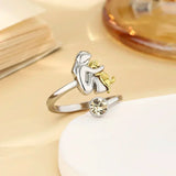 Evie - Dog Hug Ring